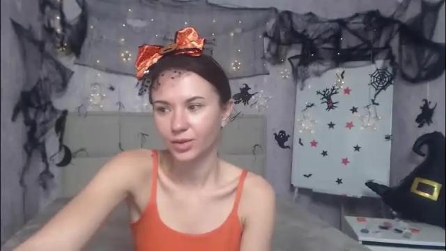Image 4 of kiaracriegs Stream on Chaturbate on 1 day ago