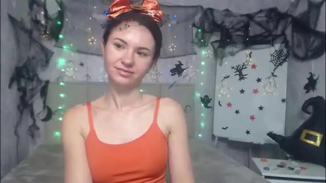 Image 6 of kiaracriegs Stream on Chaturbate on 1 day ago
