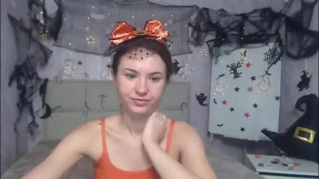 Image 7 of kiaracriegs Stream on Chaturbate on 1 day ago