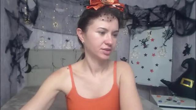 Image 8 of kiaracriegs Stream on Chaturbate on 1 day ago