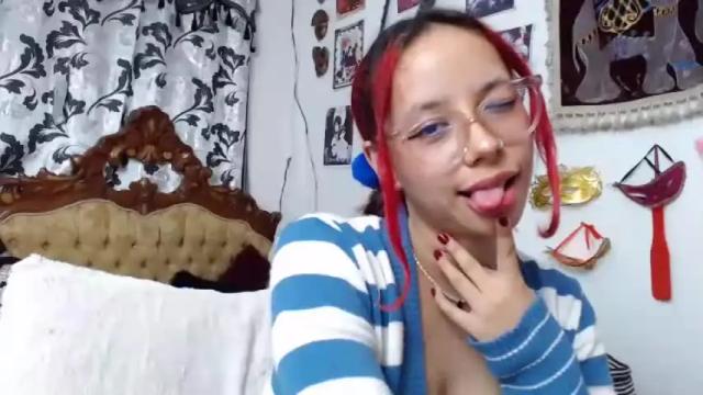 Image 10 of kiaralenon Stream on Chaturbate on 19 months ago