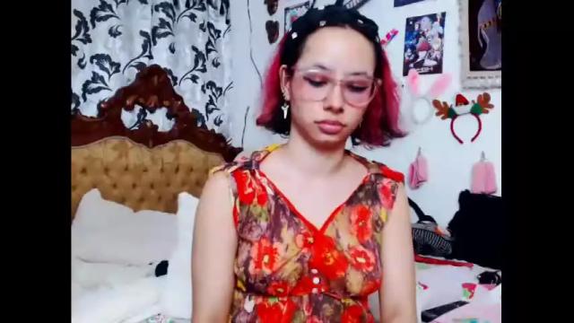 Image 10 of kiaralenon Stream on Chaturbate on 19 months ago