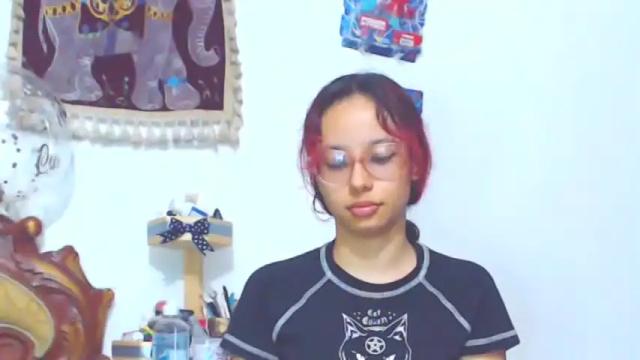 Image 4 of kiaralenon Stream on Chaturbate on 14 months ago