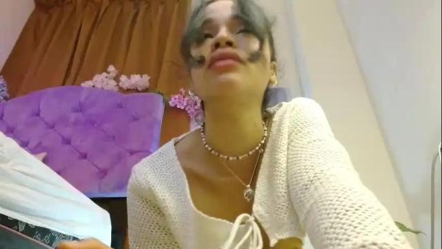 Image 8 of kiararose19 Stream on Chaturbate on 1 month ago