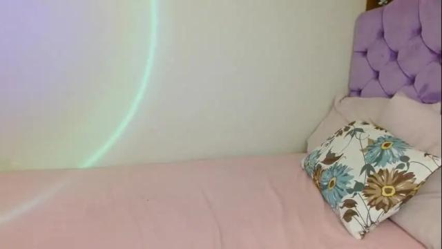 Image 7 of kiararose19 Stream on Chaturbate on 1 month ago