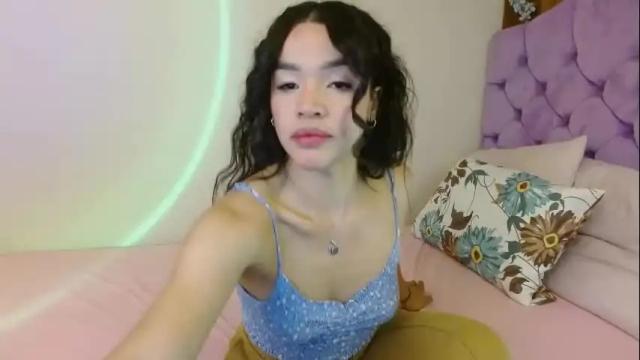 Image 3 of kiararose19 Stream on Chaturbate on 1 month ago