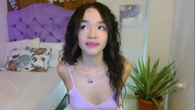 Image 3 of kiararose19 Stream on Chaturbate on 1 month ago