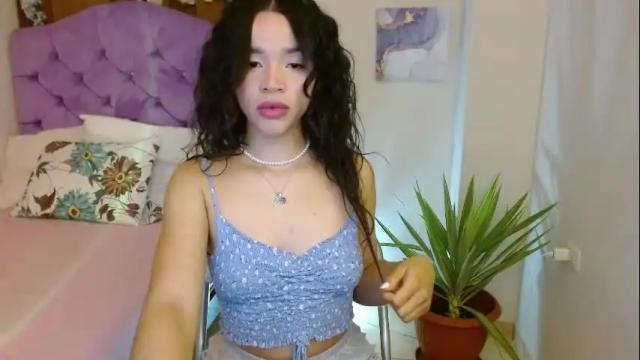 Image 3 of kiararose19 Stream on Chaturbate on 19 days ago