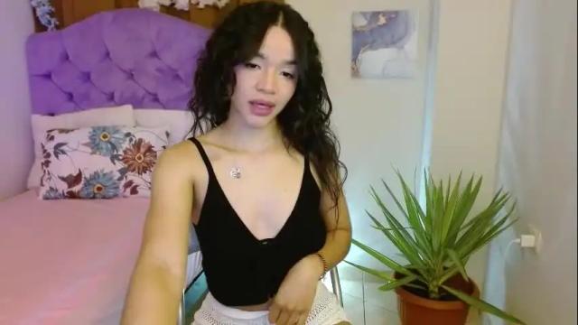 Image 4 of kiararose19 Stream on Chaturbate on 13 days ago