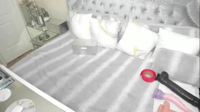 Image 12 of kiarose Stream on Chaturbate on 1 month ago
