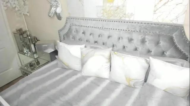 Image 8 of kiarose Stream on Chaturbate on 1 month ago