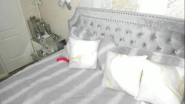 Image 12 of kiarose Stream on Chaturbate on 19 days ago