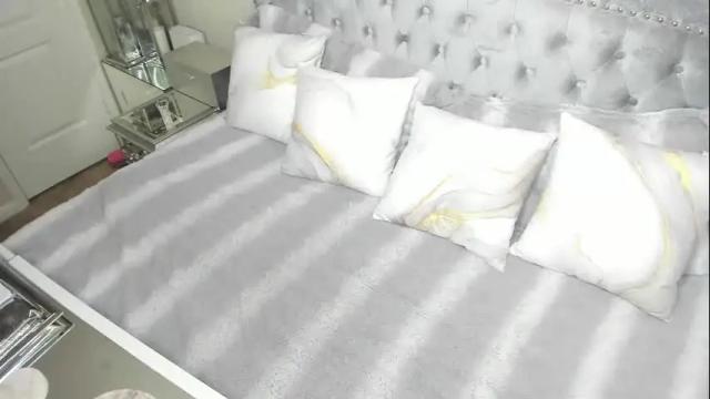 Image 3 of kiarose Stream on Chaturbate on 23 hours ago