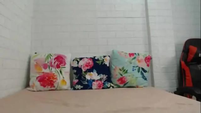 Image 10 of kiarralicious Stream on Chaturbate on 19 months ago