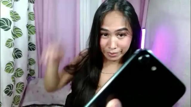 Image 10 of kieshagray Stream on Chaturbate on 16 days ago