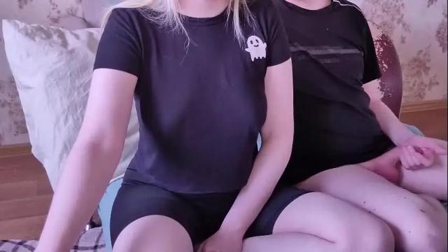 Image 2 of kii_wii Stream on Chaturbate on 1 month ago