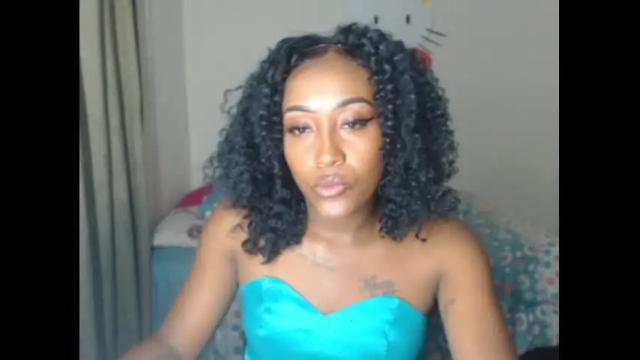 Image 2 of kiimara Stream on Chaturbate on 15 months ago
