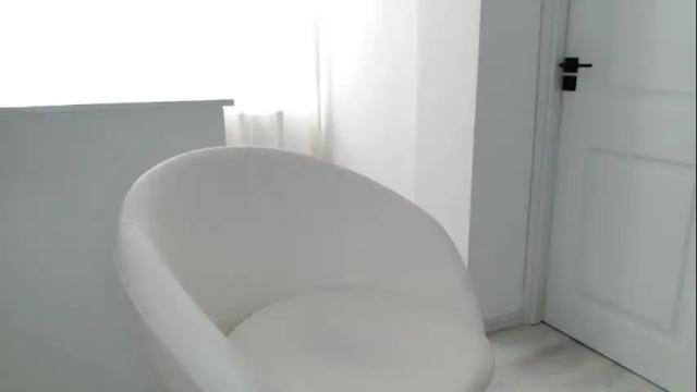Image 3 of kiki_akai Stream on Chaturbate on 7 days ago