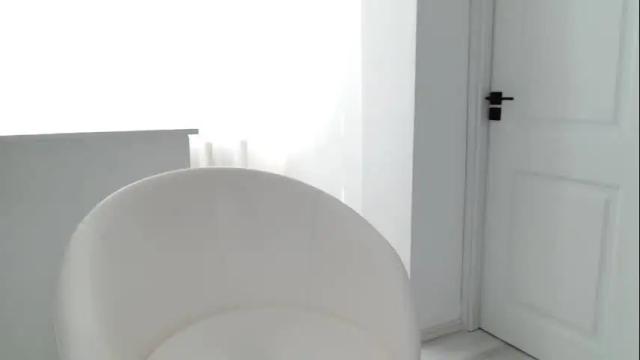 Image 2 of kiki_akai Stream on Chaturbate on 1 month ago
