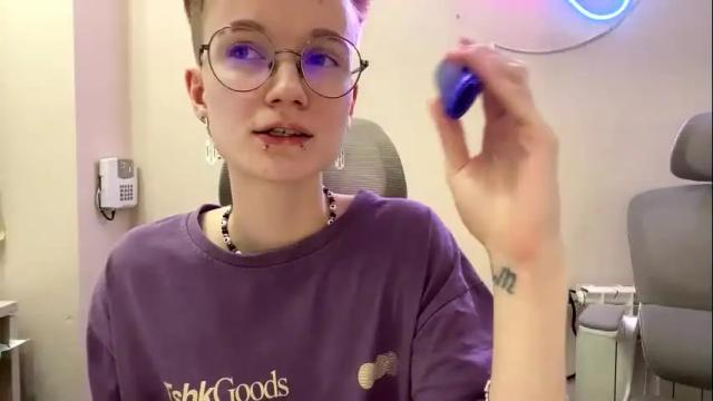 Image 6 of kiki_blue_eyes Stream on Chaturbate on 12 days ago