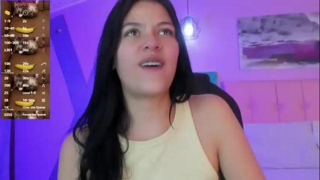 Image 11 of kiki_cams Stream on Chaturbate on 2 months ago