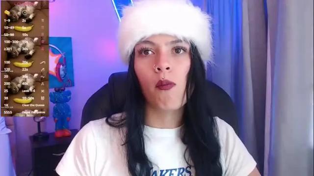 Image 3 of kiki_cams Stream on Chaturbate on 1 month ago