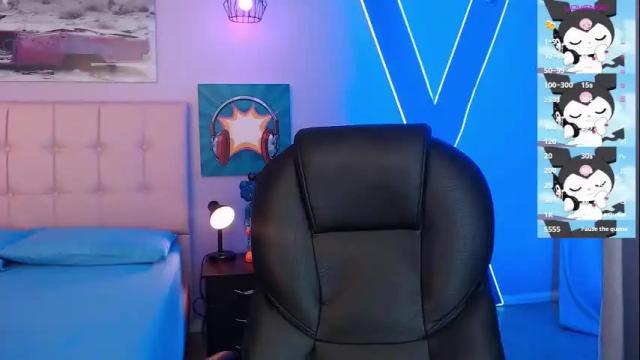 Thumbnail 3, kiki_cams's Stream at Chaturbate, 1 month ago