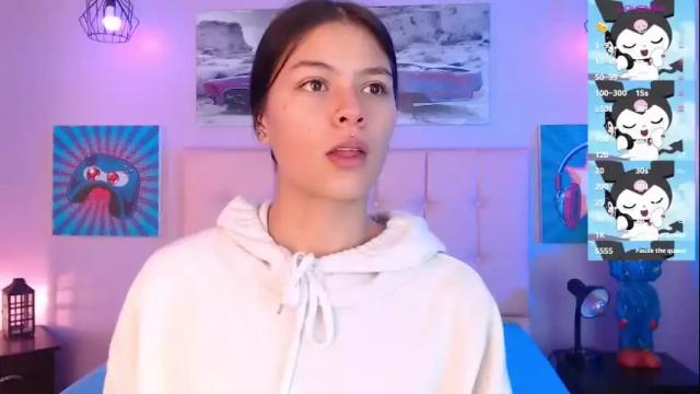 Image 3 of kiki_cams Stream on Chaturbate on 1 month ago