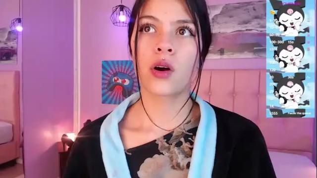Image 2 of kiki_cams Stream on Chaturbate on 1 month ago