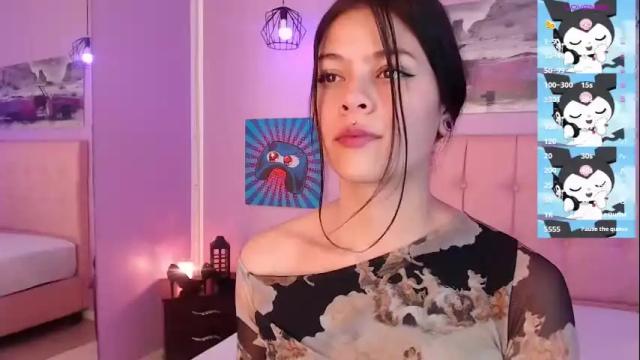 Image 4 of kiki_cams Stream on Chaturbate on 1 month ago