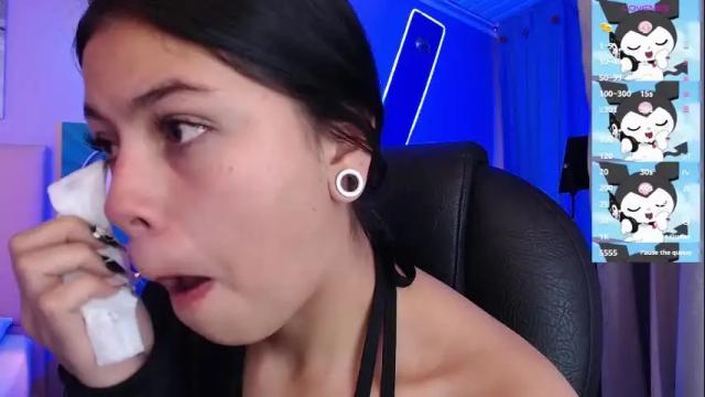 Image 6 of kiki_cams Stream on Chaturbate on 1 month ago