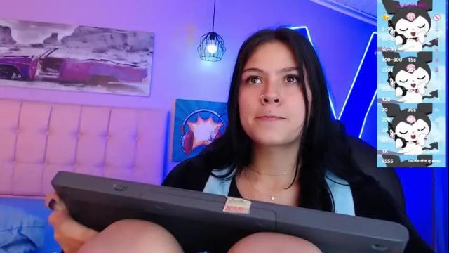 Image 11 of kiki_cams Stream on Chaturbate on 1 month ago