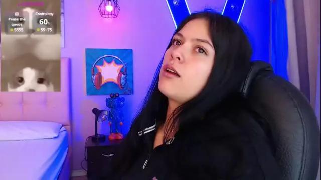 Image 4 of kiki_cams Stream on Chaturbate on 19 days ago