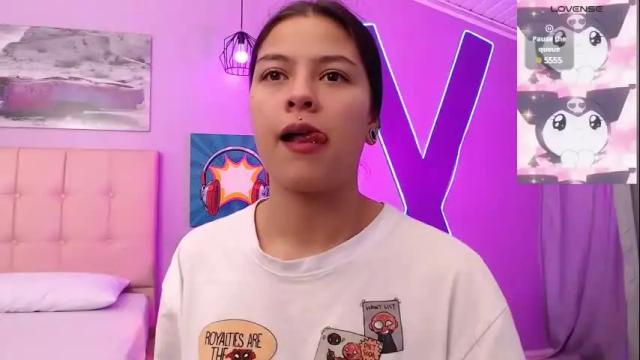 Image 8 of kiki_cams Stream on Chaturbate on 8 days ago