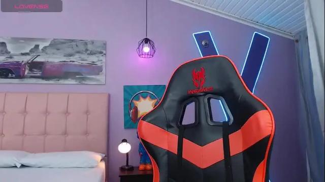 Image 6 of kiki_cams Stream on Chaturbate on 2 days ago