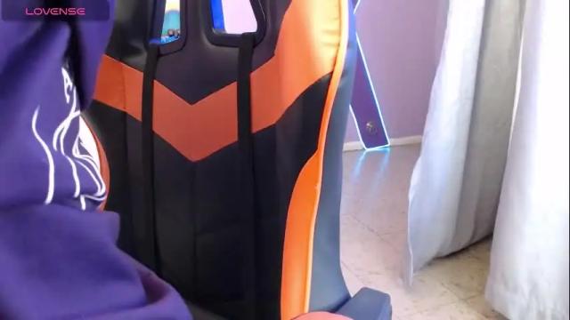 Thumbnail 1, kiki_cams's Stream at Chaturbate, 4 months ago