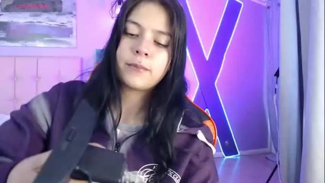 Thumbnail 2, kiki_cams's Stream at Chaturbate, 4 months ago