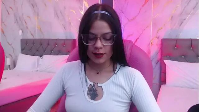 Thumbnail 3, kiki_cams's Stream at Chaturbate, 2 months ago