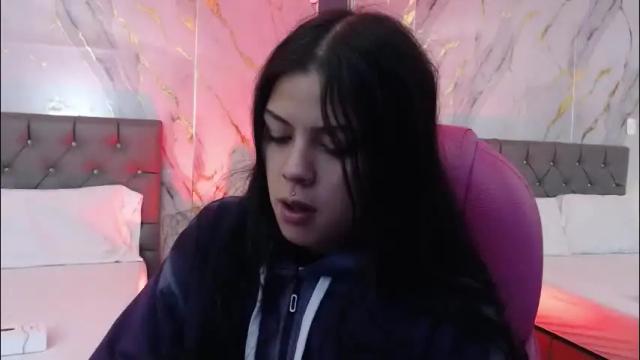 Thumbnail 1, kiki_cams's Stream at Chaturbate, 2 months ago