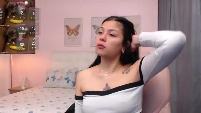 Image 2 of kiki_cams Stream on Chaturbate on 2 months ago