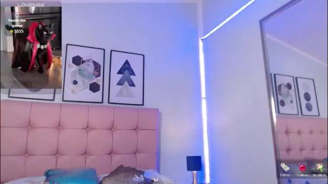 Image 2 of kiki_cams Stream on Chaturbate on 26 days ago