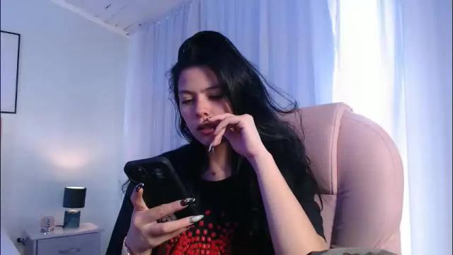 Thumbnail 2, kiki_cams's Stream at Chaturbate, 20 days ago