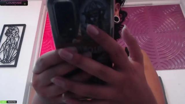 Image 11 of kiki_cyrus Stream on Chaturbate on 17 months ago