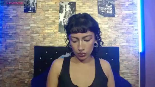 Thumbnail 1, kiki_cyrus's Stream at Chaturbate, 16 months ago