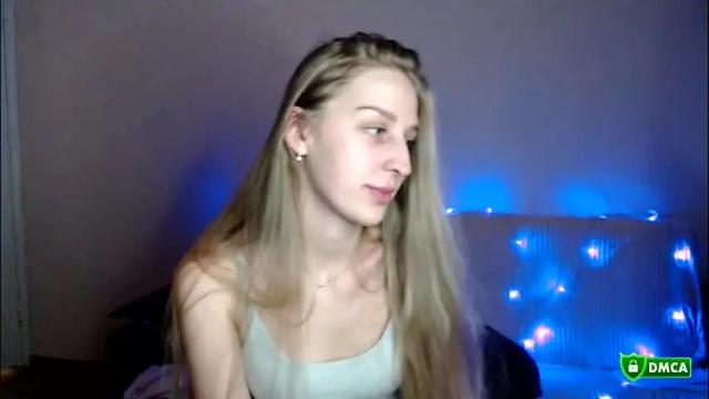 Image 10 of kikies_ Stream on Chaturbate on 1 month ago