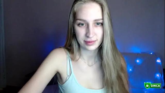 Image 2 of kikies_ Stream on Chaturbate on 1 month ago