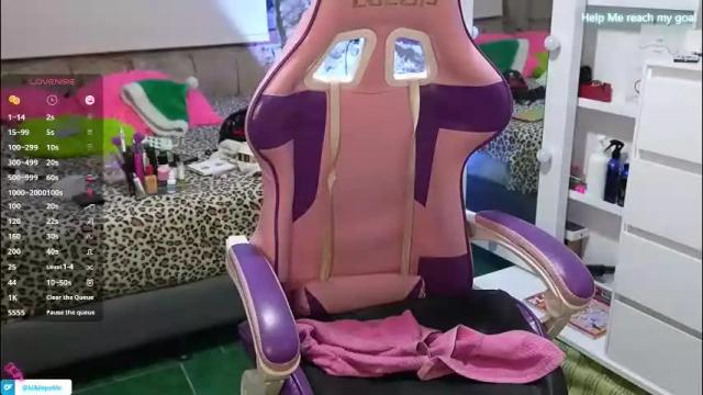 Image 2 of kikilepetite Stream on Chaturbate on 23 days ago