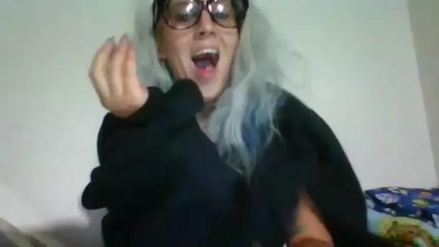 Image 10 of kikilove25 Stream on Chaturbate on 16 months ago