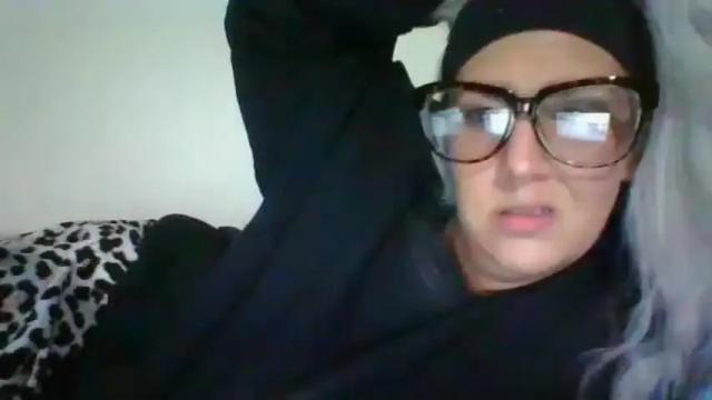 Image 4 of kikilove25 Stream on Chaturbate on 16 months ago