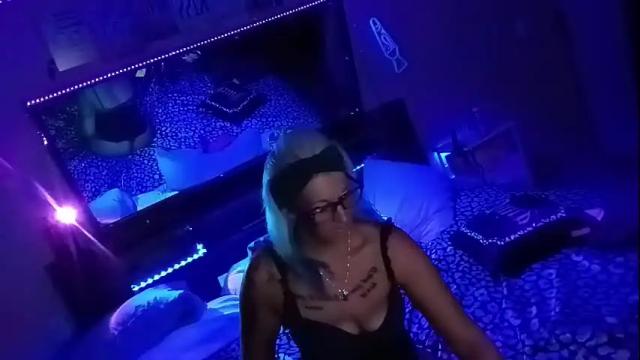 Thumbnail 2, kikilovespartylights's Stream at Chaturbate, 1 month ago